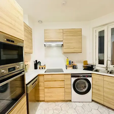 Appartement De Luxe Juste A Cote Des Champs-elysees