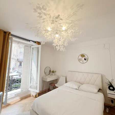 Apartment De Luxe Juste A Cote Des Champs-elysees