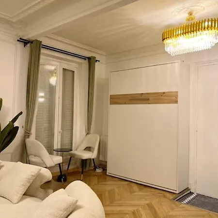 De Luxe Juste A Cote Des Champs-elysees Διαμέρισμα Παρίσι