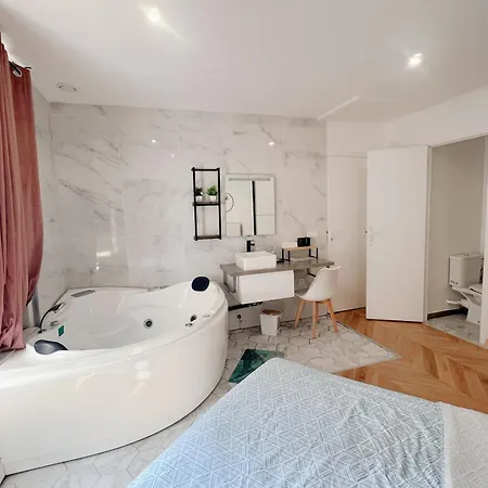 De Luxe Juste A Cote Des Champs-elysees Διαμέρισμα *
